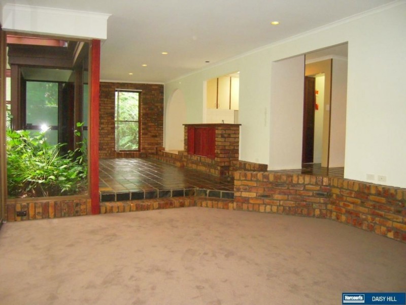 26 Roselea Street, Shailer Park QLD 4128