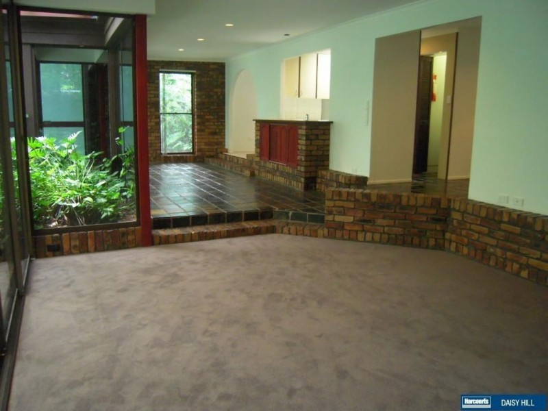 26 Roselea Street, Shailer Park QLD 4128