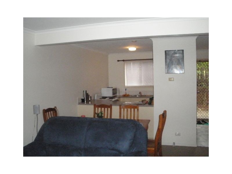 1/6 Pendlebury, Edens Landing QLD 4207