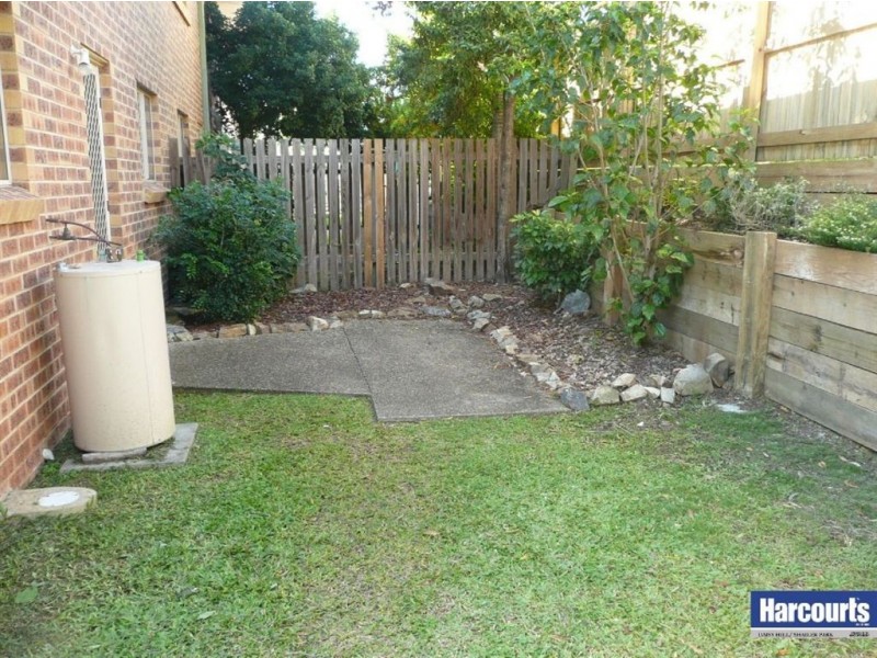 1/6 Pendlebury, Edens Landing QLD 4207