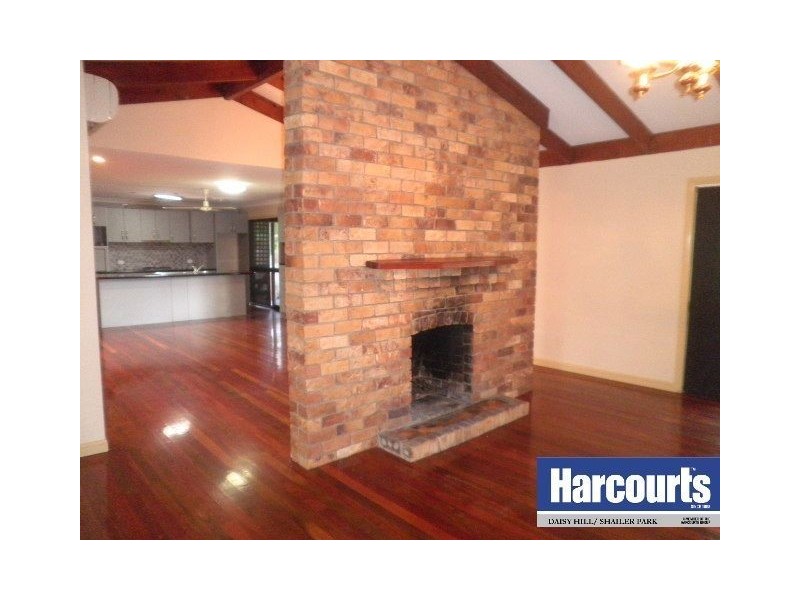 15 Celandine Street, Shailer Park QLD 4128