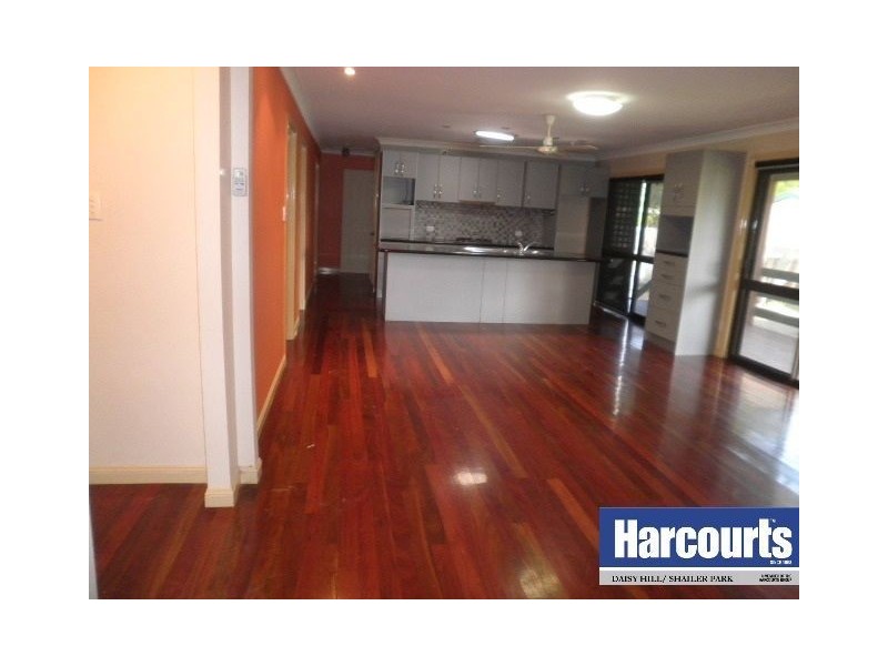 15 Celandine Street, Shailer Park QLD 4128