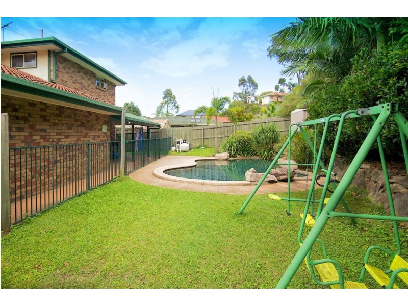 2 Trusan Place, Tanah Merah QLD 4128