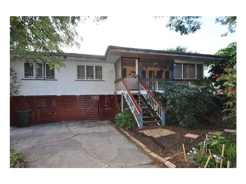 8 Wain Avenue, Logan Central QLD 4114