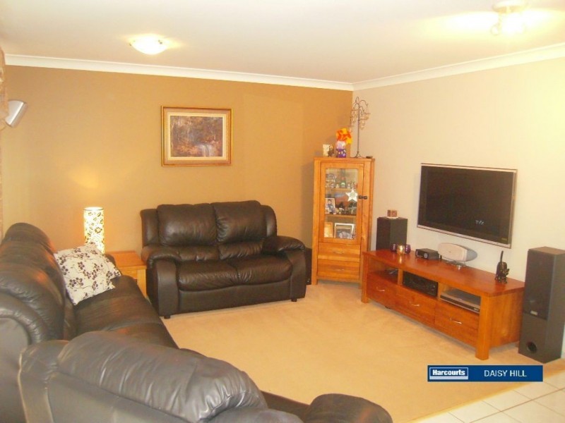 10 Spica, Tanah Merah QLD 4128