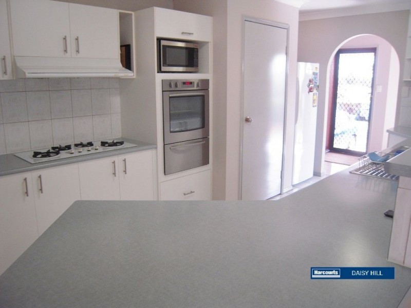 10 Spica, Tanah Merah QLD 4128