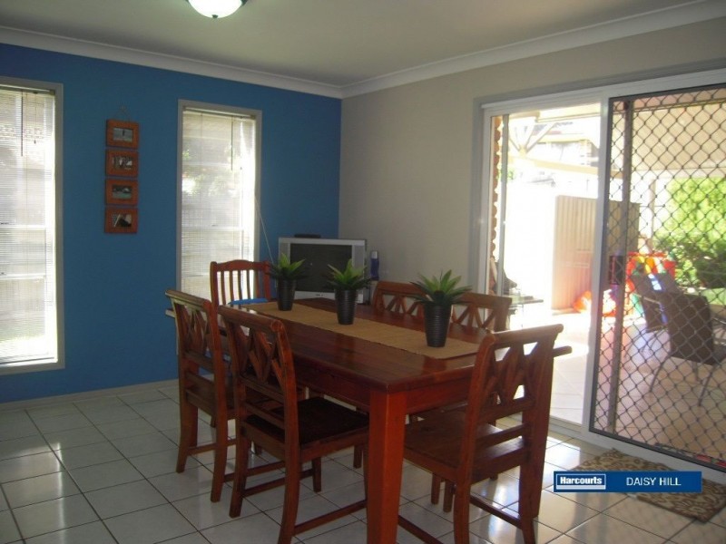 10 Spica, Tanah Merah QLD 4128