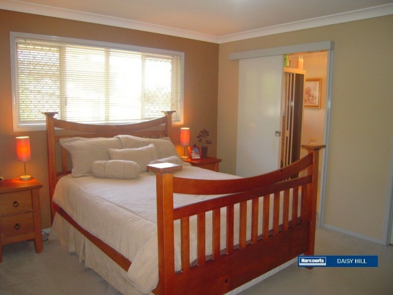 10 Spica, Tanah Merah QLD 4128