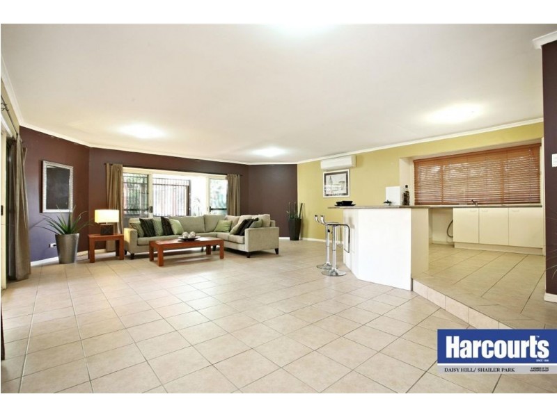 4 Cameron Court, Daisy Hill QLD 4127