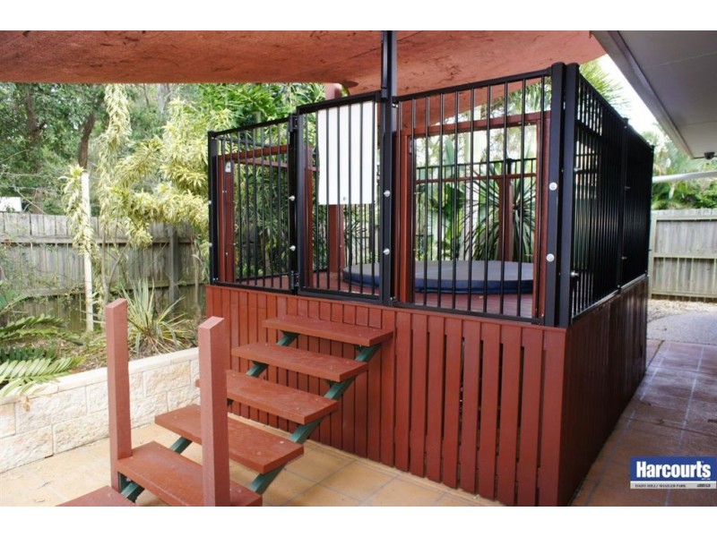 4 Cameron Court, Daisy Hill QLD 4127