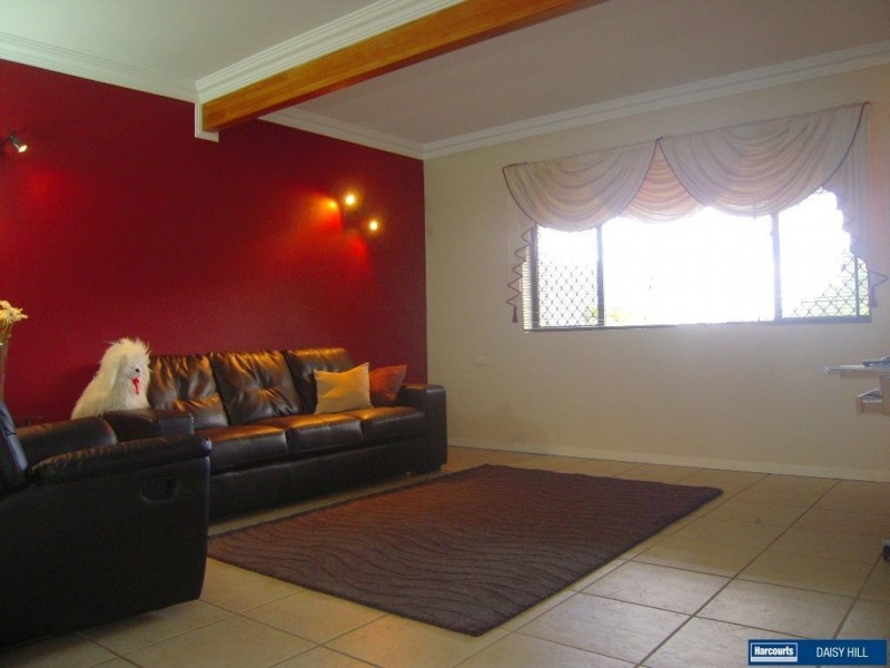 30 Rholanda Crescent, Springwood QLD 4127