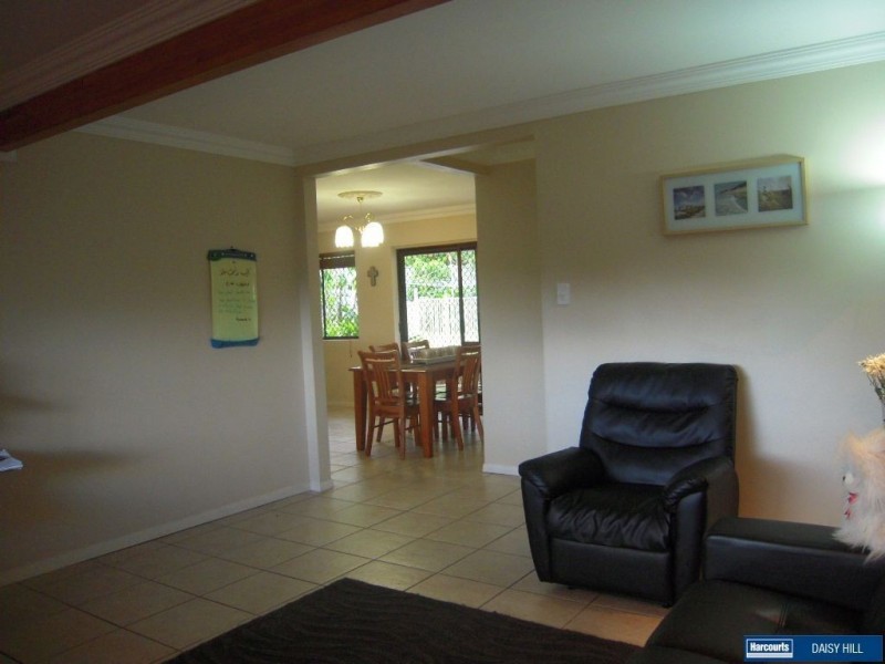 30 Rholanda Crescent, Springwood QLD 4127