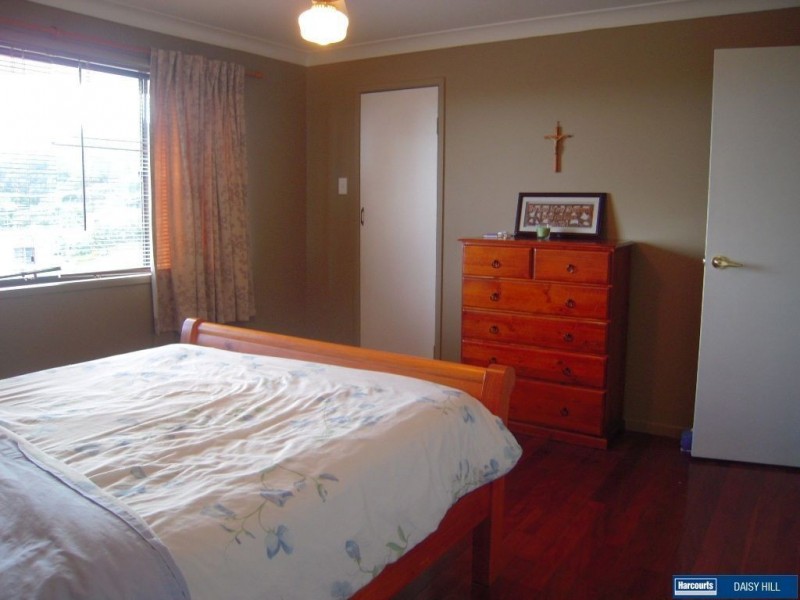 30 Rholanda Crescent, Springwood QLD 4127