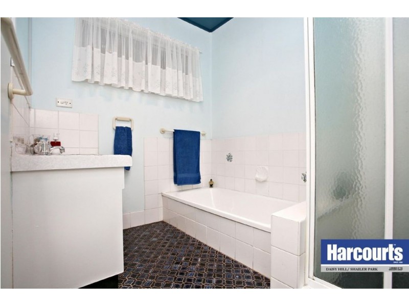 84 Daisy Hill Road, Daisy Hill QLD 4127