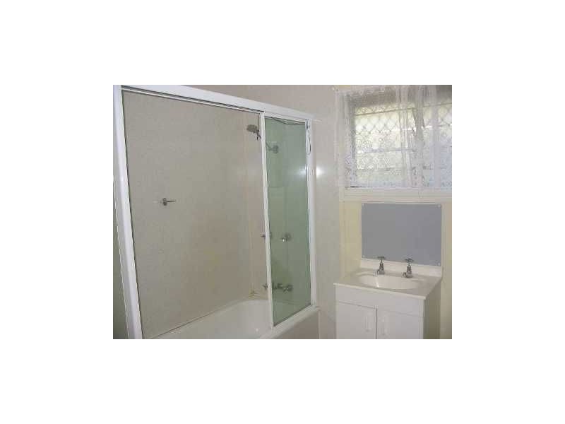 8 Bellis street, Daisy Hill QLD 4127