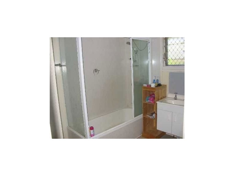 8 Bellis street, Daisy Hill QLD 4127