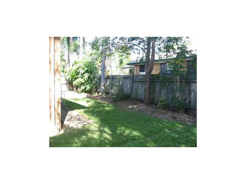 8 Bellis street, Daisy Hill QLD 4127