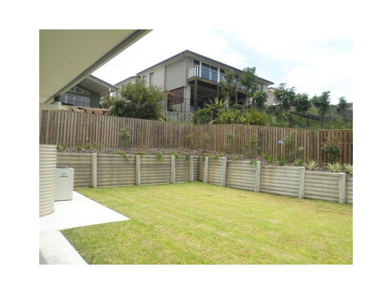 4 John Markwell, Daisy Hill QLD 4127