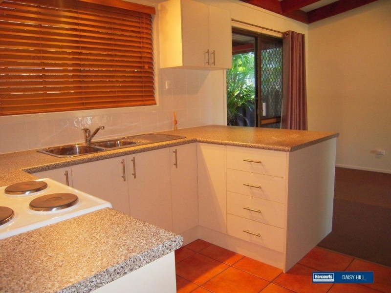 12 Rholanda Crescent, Springwood QLD 4127