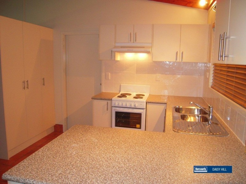 12 Rholanda Crescent, Springwood QLD 4127