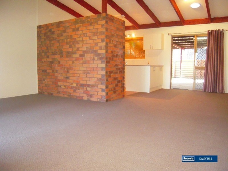 12 Rholanda Crescent, Springwood QLD 4127