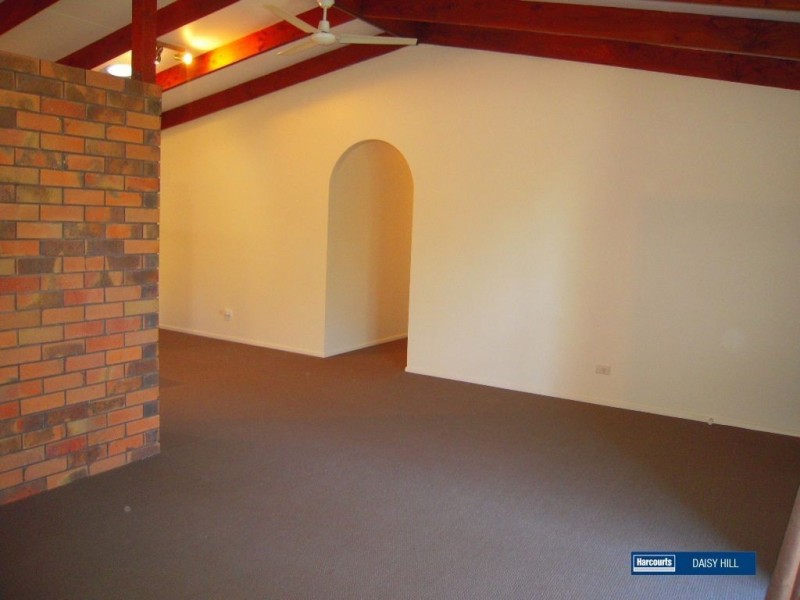 12 Rholanda Crescent, Springwood QLD 4127