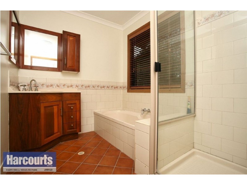 7 Carmen Court, Shailer Park QLD 4128