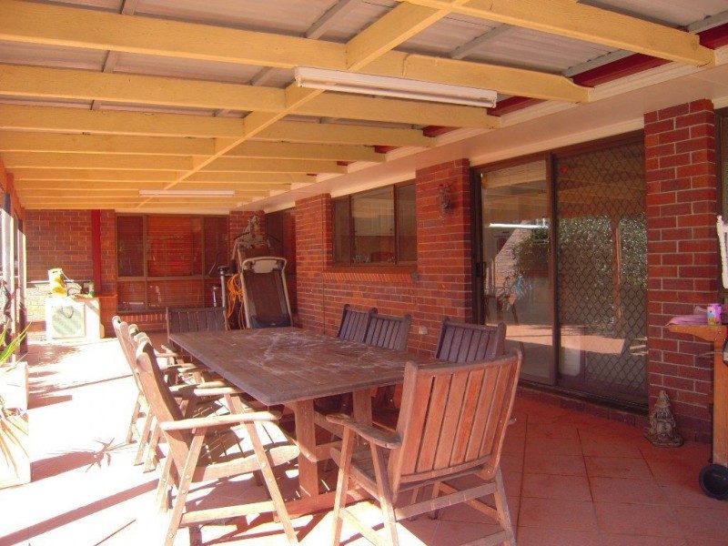 6 Lilygreen Crescent, Springwood QLD 4127