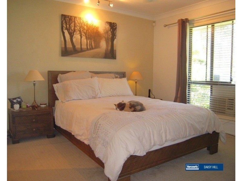 6 Lilygreen Crescent, Springwood QLD 4127