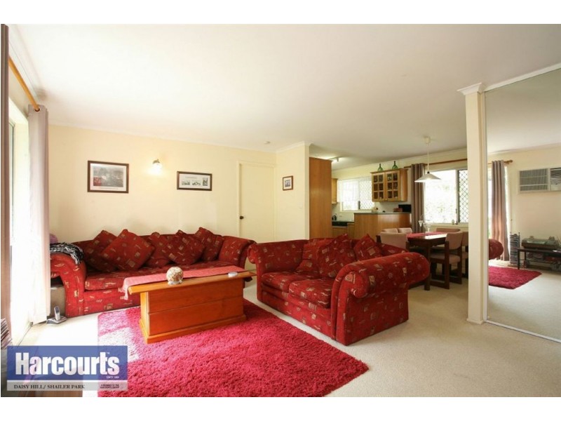 25 Gladewood Drive, Daisy Hill QLD 4127