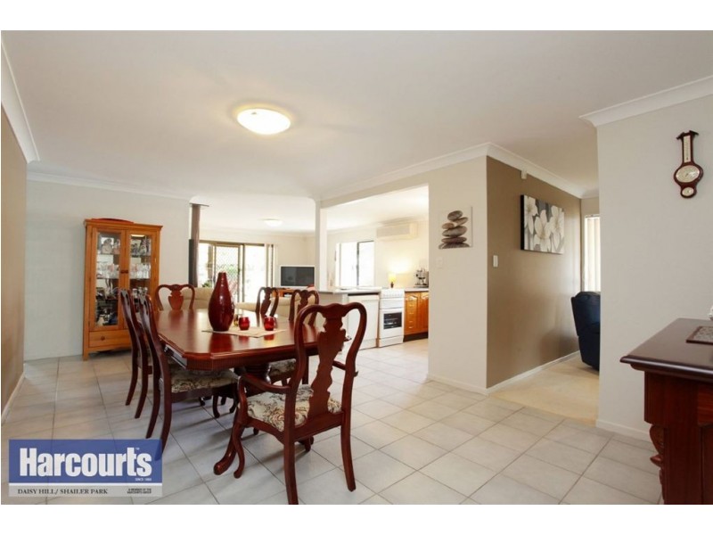 16 Everest Street, Daisy Hill QLD 4127