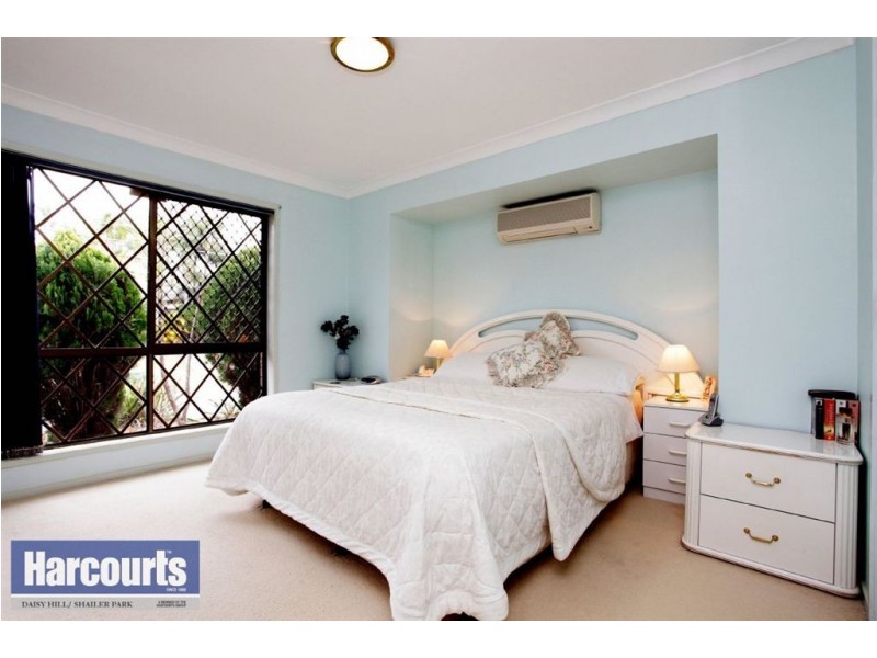 16 Everest Street, Daisy Hill QLD 4127