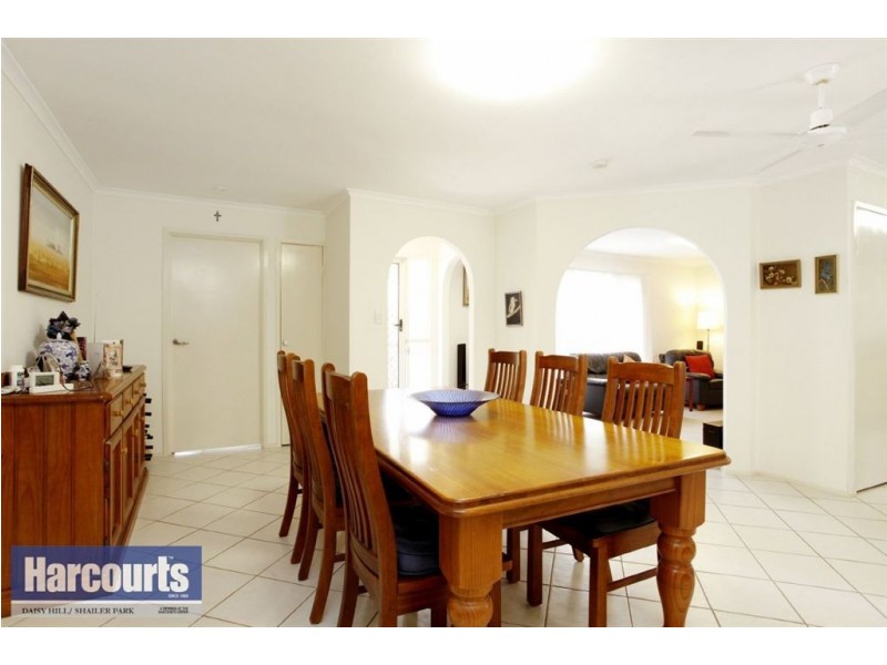 72 Brentwood Drive, Daisy Hill QLD 4127