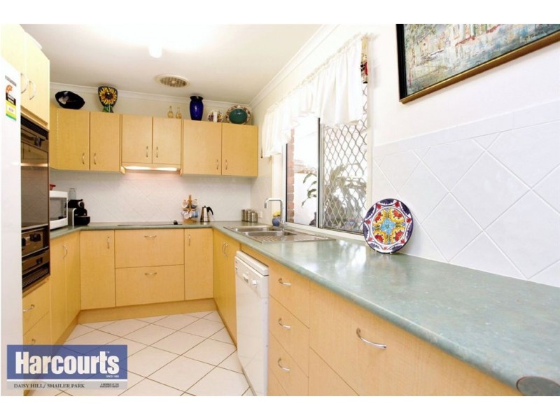 72 Brentwood Drive, Daisy Hill QLD 4127