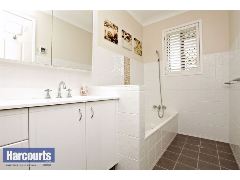 18 Osanna Street, Daisy Hill QLD 4127