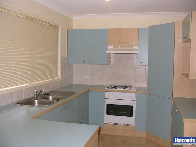 16 Lithfield Place, Loganholme QLD 4129