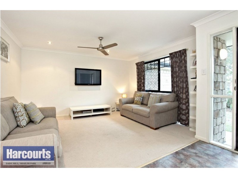 19 Lamington Place, Loganholme QLD 4129
