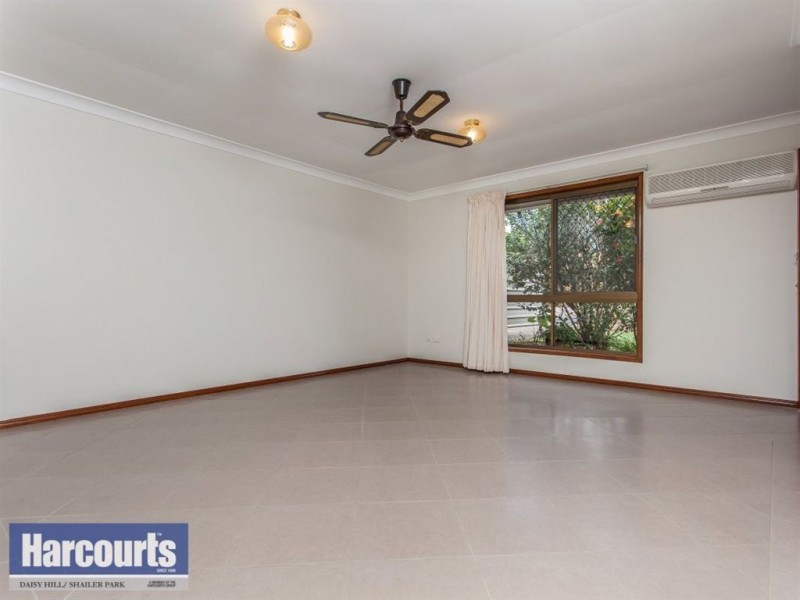55 Lobelia Avenue, Daisy Hill QLD 4127