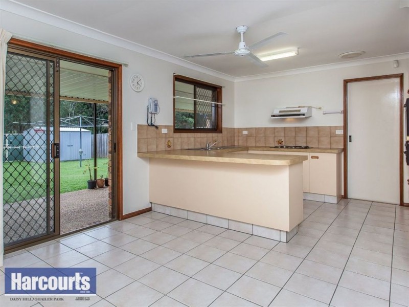 55 Lobelia Avenue, Daisy Hill QLD 4127