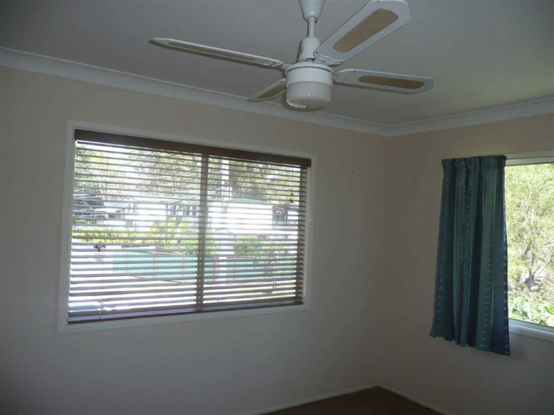 9 Deodar St, Woodridge QLD 4114