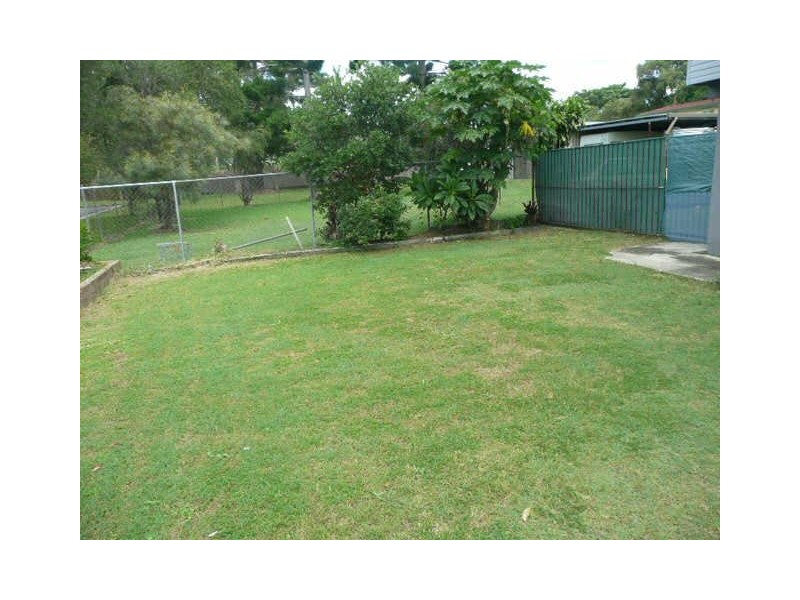 9 Deodar St, Woodridge QLD 4114