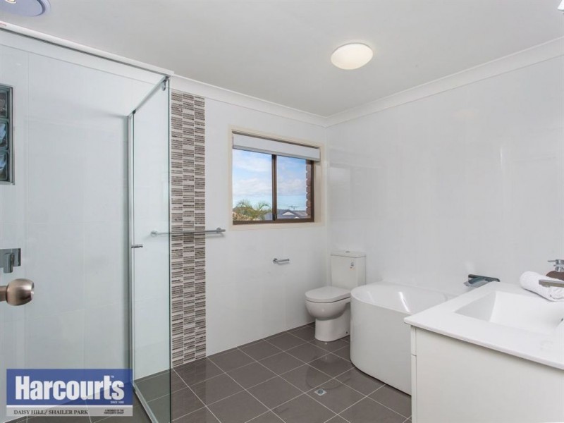 9 Ermington Street, Daisy Hill QLD 4127