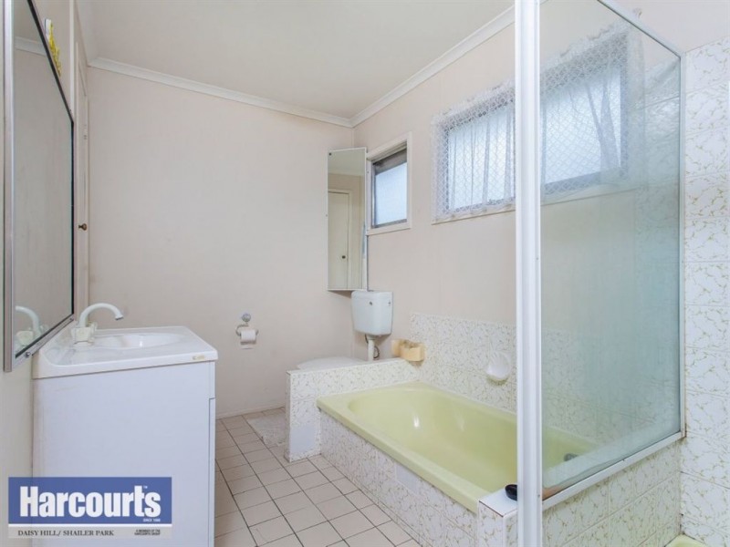 29 Azalea Avenue, Daisy Hill QLD 4127