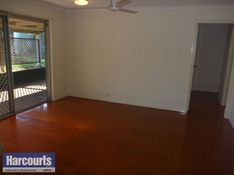 54 Brentwood Drive, Daisy Hill QLD 4127