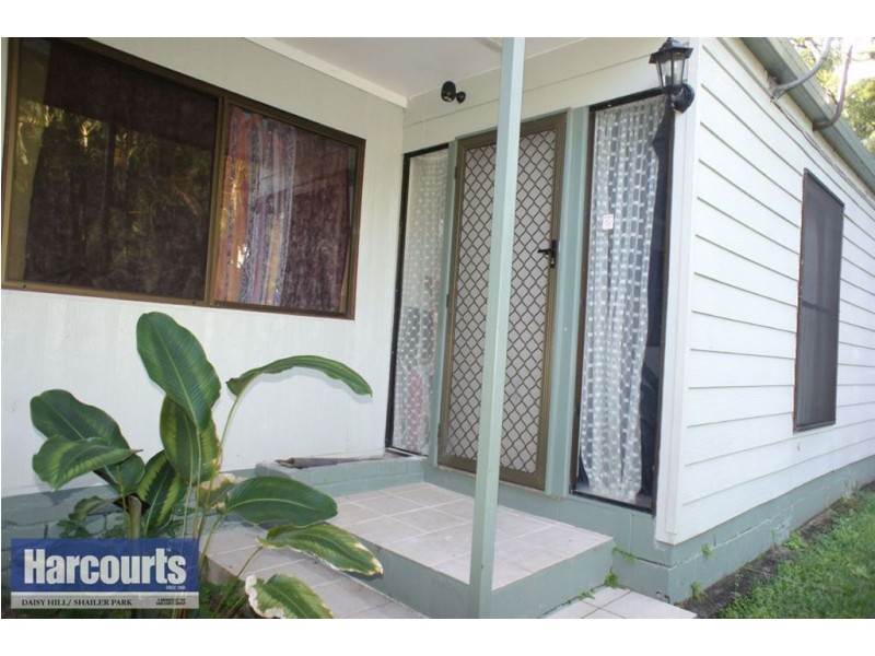 8 Forest Street, Daisy Hill QLD 4127