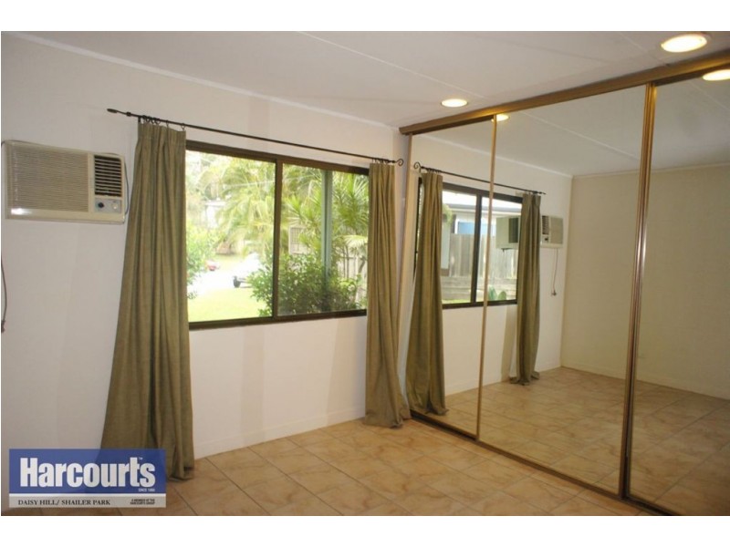 8 Forest Street, Daisy Hill QLD 4127