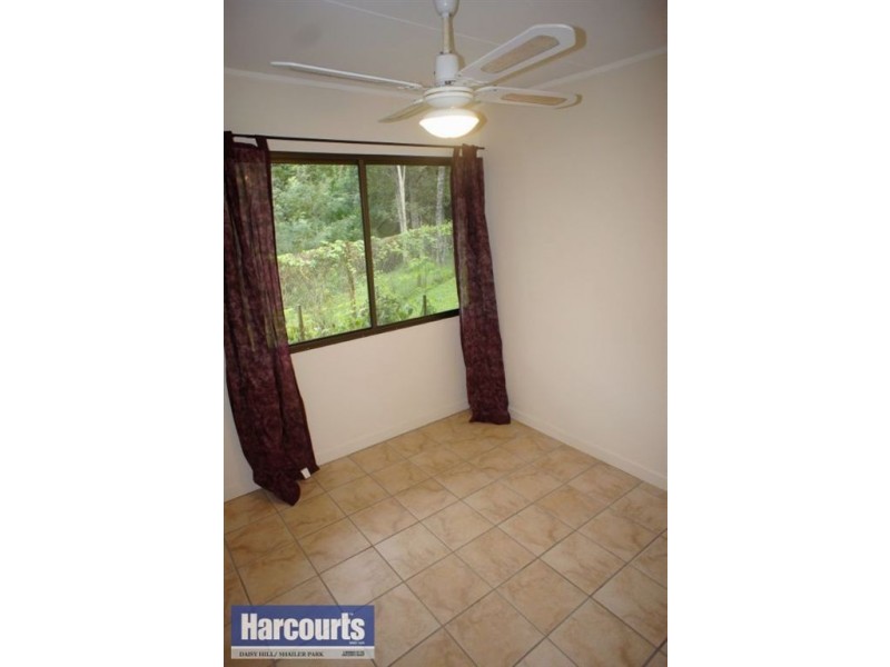 8 Forest Street, Daisy Hill QLD 4127