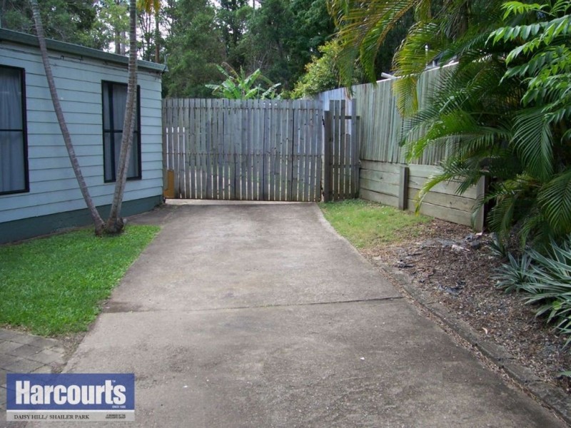 8 Forest Street, Daisy Hill QLD 4127