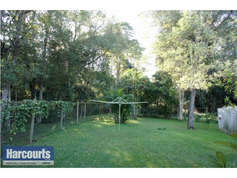 8 Forest Street, Daisy Hill QLD 4127