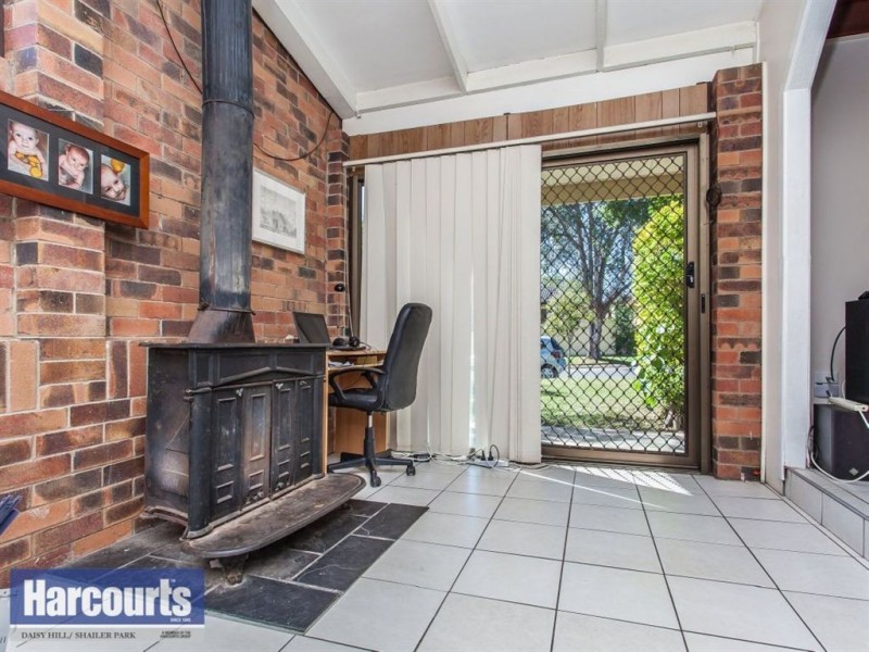 24 Willoughby Crescent, Springwood QLD 4127